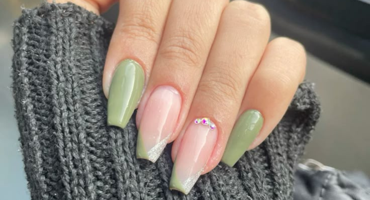 como fazer unha de gel na tips.