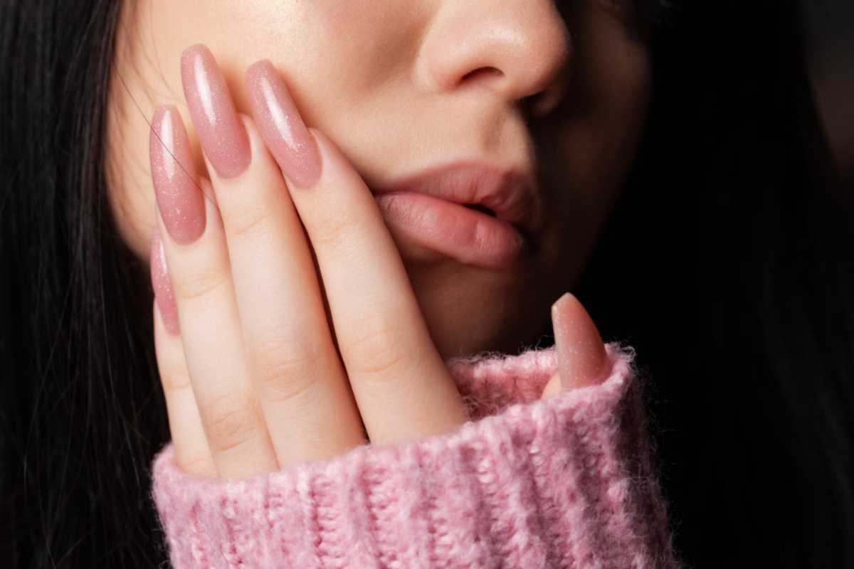 Estilo de unhas que dá efeito de alongamento - Imagem do artigo