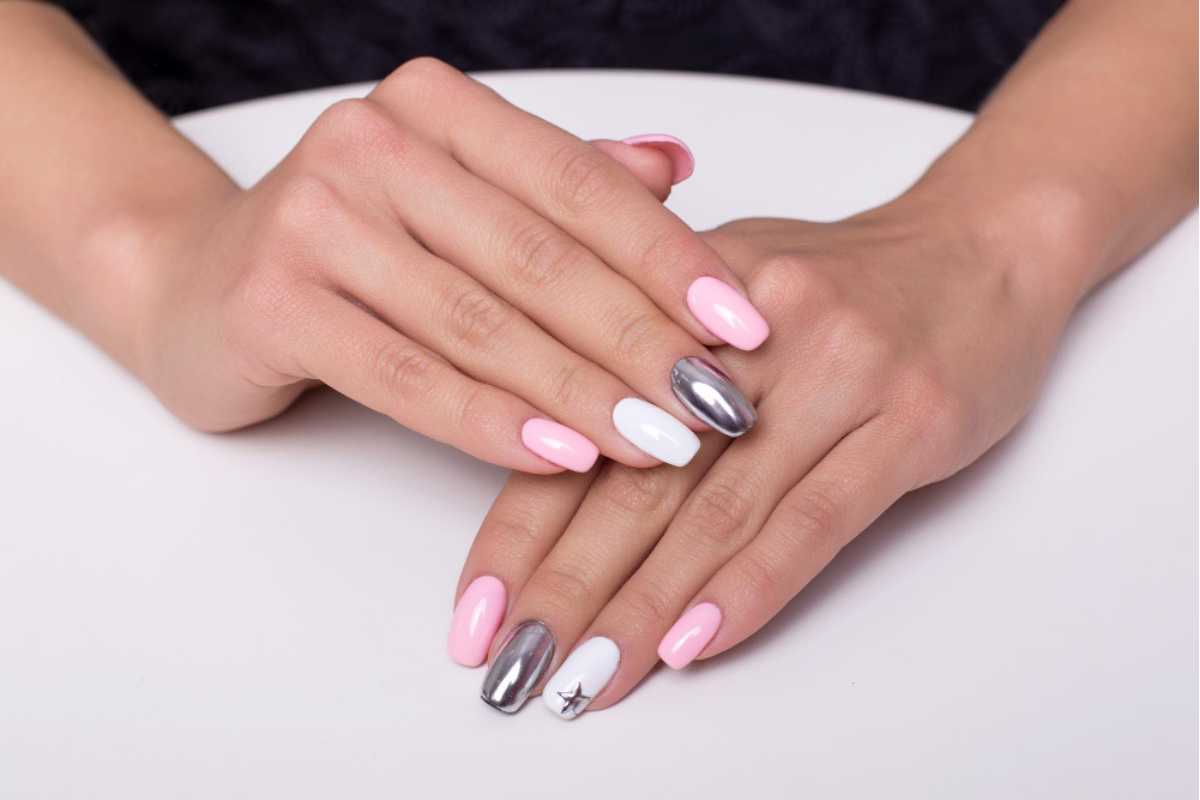 Unhas com efeito espelhado para festas e eventos - Imagem do artigo