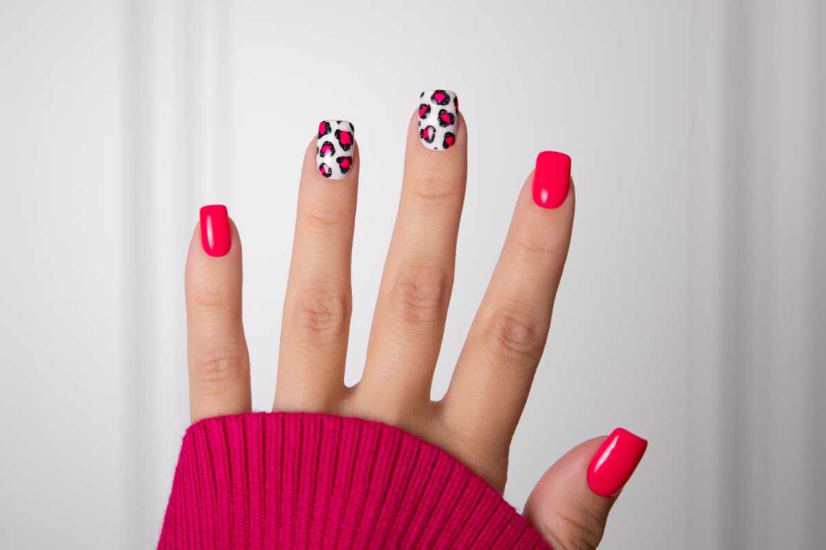 Unhas decoradas fáceis que parecem feitas no salão - Imagem do artigo