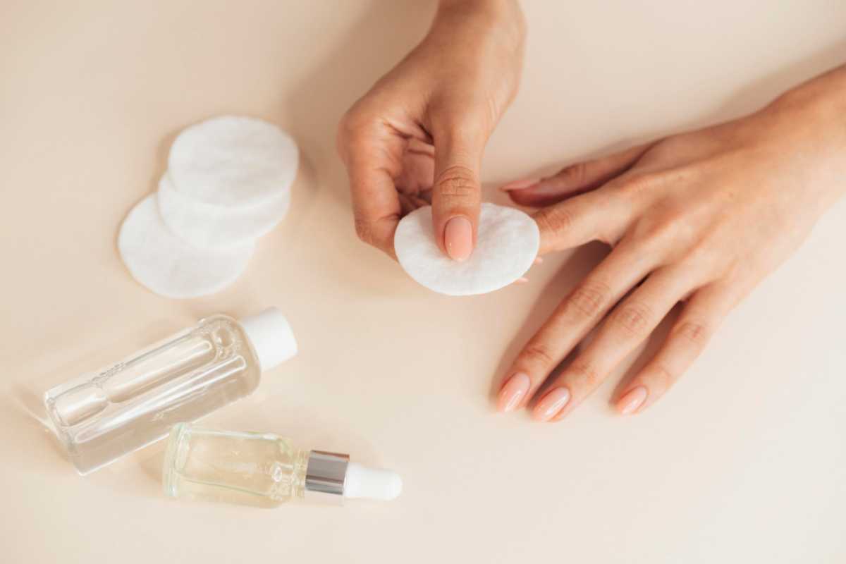 Produto caseiro que deixa as unhas mais lisas e bonitas - Imagem do artigo