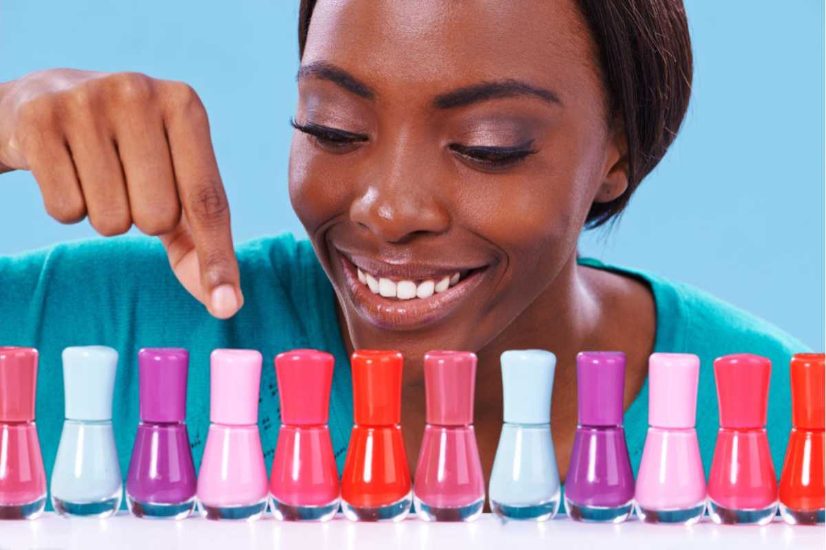 Tons de esmalte que valorizam todos os tons de pele - Imagem do artigo
