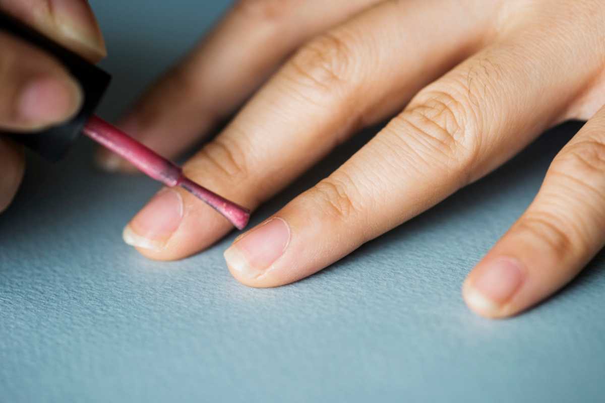 Cuidados antes de pintar as unhas que fazem diferença - Imagem do artigo